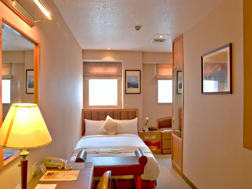 First Hotel Тайбэй Экстерьер фото