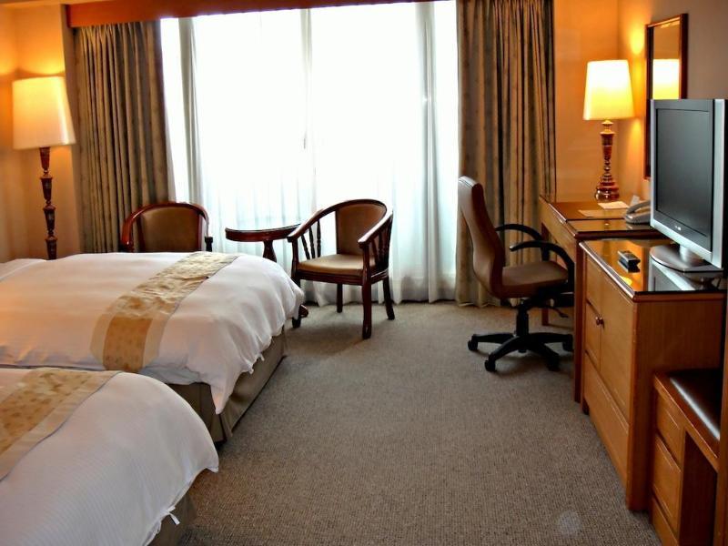 First Hotel Тайбэй Экстерьер фото