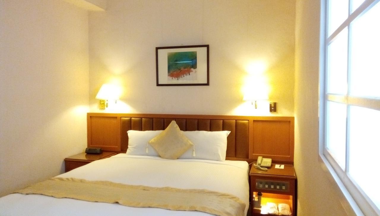 First Hotel Тайбэй Экстерьер фото