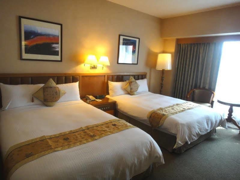 First Hotel Тайбэй Экстерьер фото